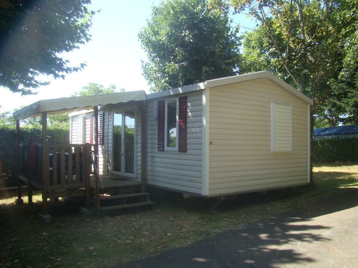 Camping Le Pigeonnier Saint-Crepin-et-Carlucet Exterior photo